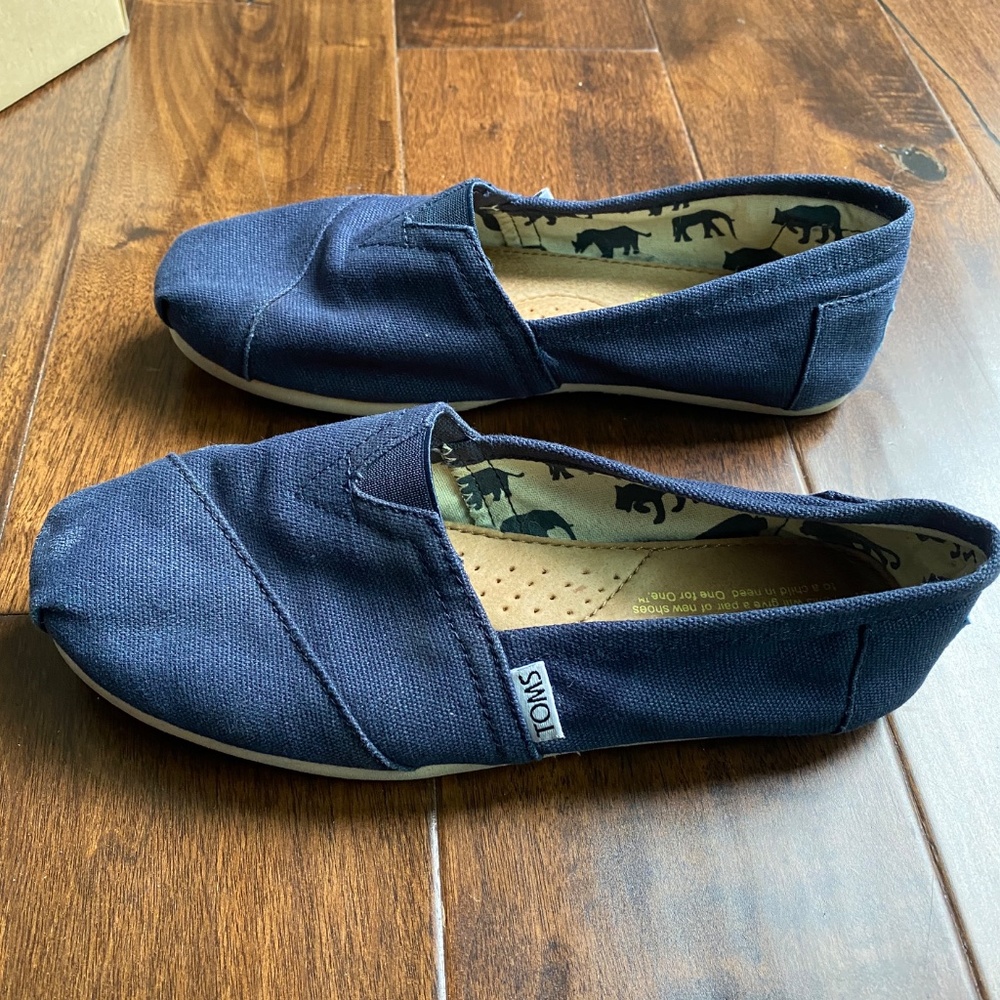 Toms Classic Canvas Slip-On Navy Size 7.5 - Picture 7 of 9
